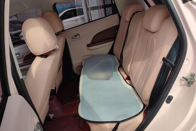 Used CHANGAN Benni E-Star 2021 National Edition Colorful Version Lithium Iron Phosphate (31.86 kWh) Left Rear Seat