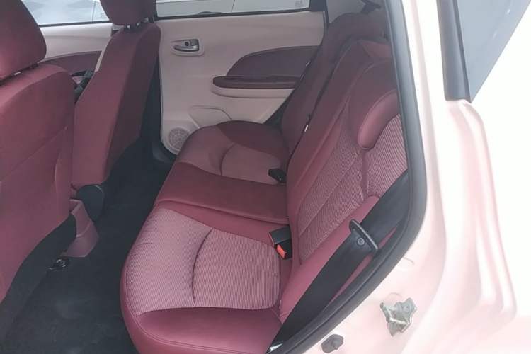 Used CHANGAN Benni E-Star 2021 National Edition Colorful Version Lithium Iron Phosphate (31.86 kWh) Left Rear Seat