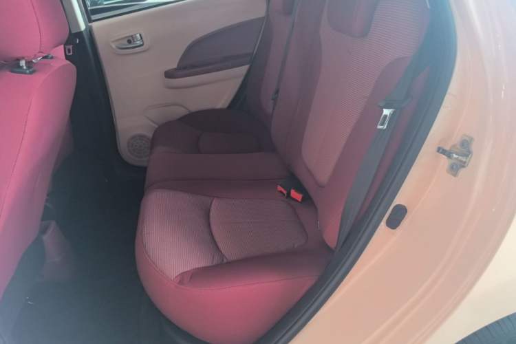 Used CHANGAN Benni E-Star 2021 National Edition Xin Yue Version (Fast-Charging Edition) Lithium Iron Phosphate (31.18 kWh) Left Rear Seat