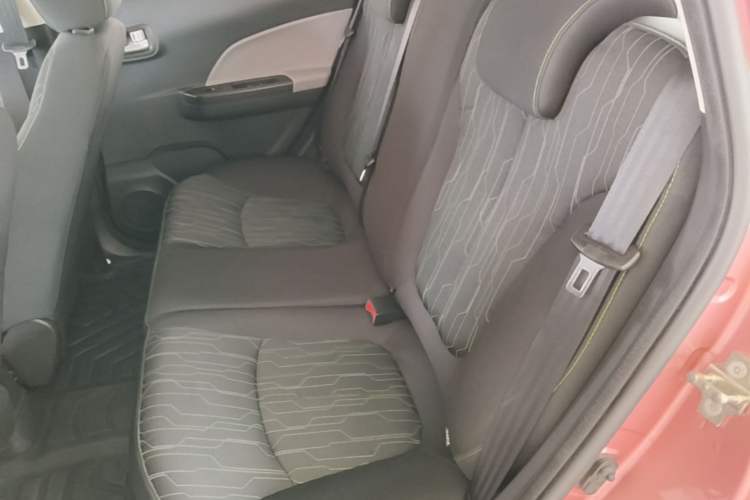 Used CHANGAN Benni E-Star 2021 National Edition Xin Yue Version (Fast-Charging Edition) Lithium Iron Phosphate (31.95 kWh) Left Rear Seat