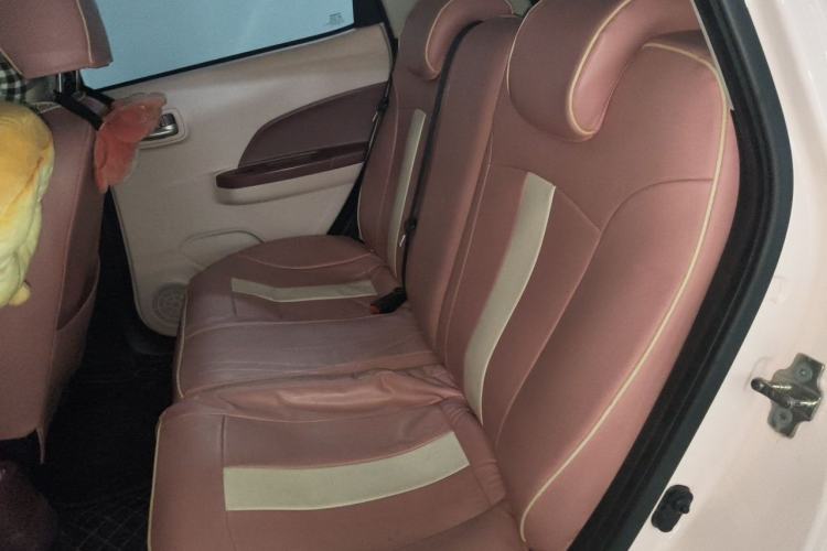 Used CHANGAN Benni E-Star 2021 National Edition Colorful Version Lithium Iron Phosphate (31.86 kWh) Left Rear Seat