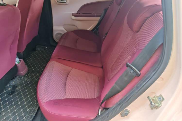 Used CHANGAN Benni E-Star 2021 National Edition Colorful Version Lithium Iron Phosphate (31.95 kWh) Left Rear Seat