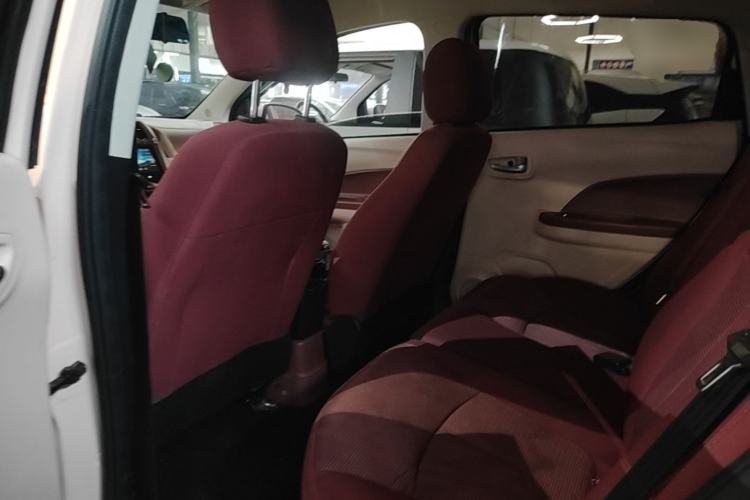 Used CHANGAN Benni E-Star 2021 National Edition Colorful Version Lithium Iron Phosphate (31.86 kWh) Left Rear Seat