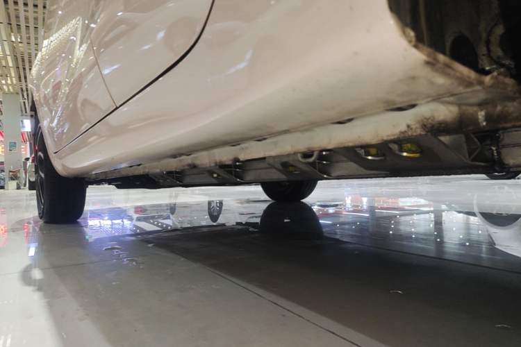 Used CHANGAN Benni E-Star 2021 National Edition Colorful Version Lithium Iron Phosphate (31.86 kWh) Left Side Sill