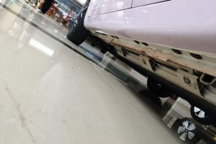 Used CHANGAN Benni E-Star 2021 National Edition Colorful Version Lithium Iron Phosphate (31.86 kWh) Left Side Sill
