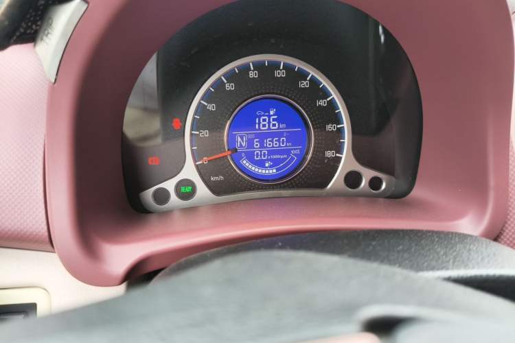 Used CHANGAN Benni E-Star 2021 National Edition Colorful Version Lithium Iron Phosphate (31.86 kWh) Odometer Close Up