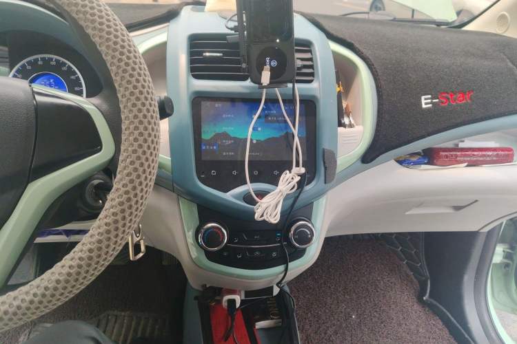 Used CHANGAN Benni E-Star 2021 National Edition Colorful Version Lithium Iron Phosphate (31.86 kWh) Audio And AC Panel