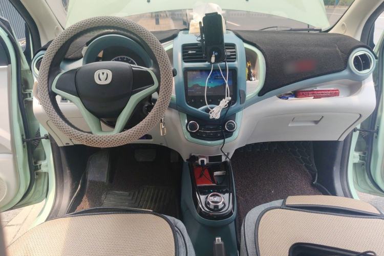Used CHANGAN Benni E-Star 2021 National Edition Colorful Version Lithium Iron Phosphate (31.86 kWh) Center Console