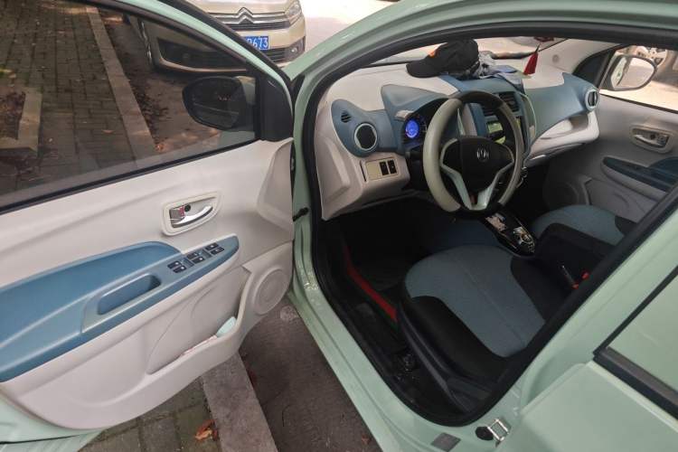 Used CHANGAN Benni E-Star 2021 National Edition Colorful Version Lithium Iron Phosphate (31.18 kWh) Driver Seat