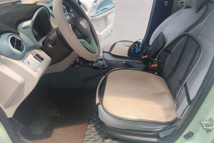 Used CHANGAN Benni E-Star 2021 National Edition Colorful Version Lithium Iron Phosphate (31.86 kWh) Left Front Seat
