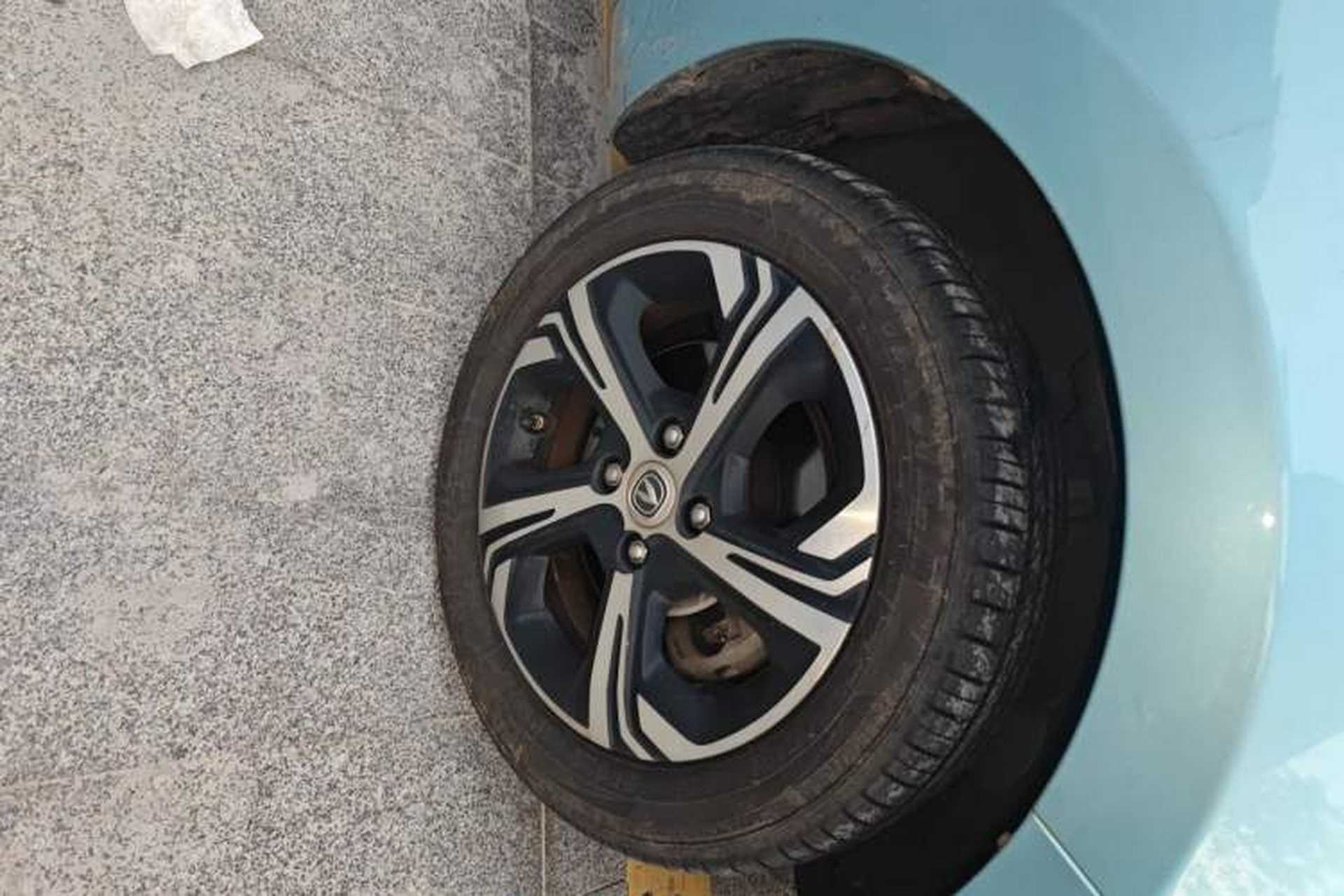 Used CHANGAN Benni E-Star 2021 National Edition Xinyue Version (Fast-Charging Edition) Lithium NMC Right Front Wheel Hub