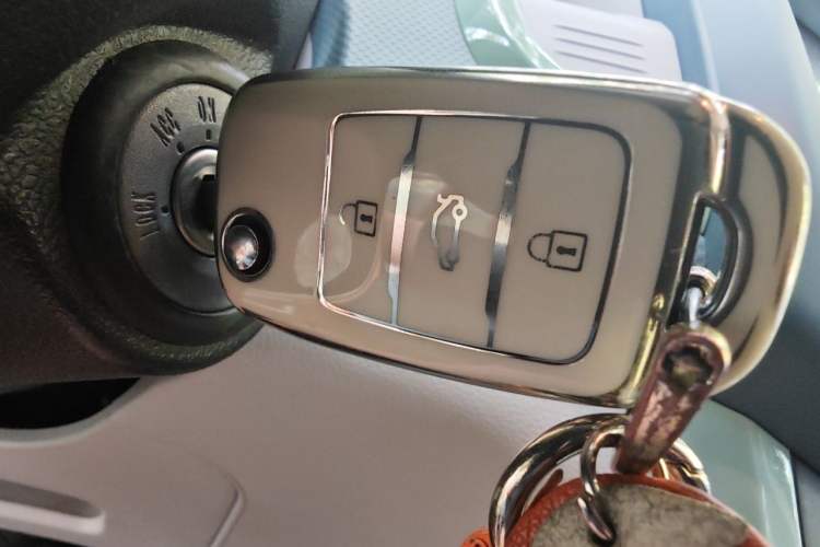 Used CHANGAN Benni E-Star 2021 National Edition Colorful Version Lithium Iron Phosphate (31.18 kWh) Vehicle Key
