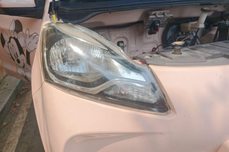 Used CHANGAN Benni E-Star 2021 National Edition Xinyi Edition Lithium Iron Phosphate (31.95 kWh) Right Front Headlight