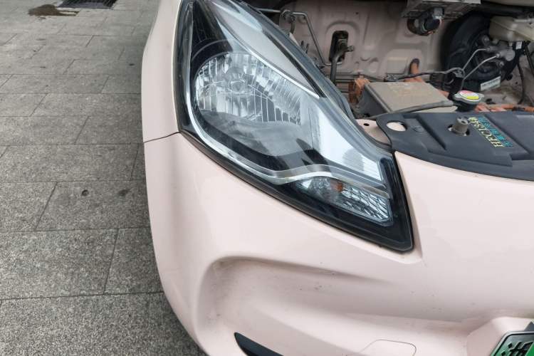 Used CHANGAN Benni E-Star 2021 National Edition Colorful Version Lithium Iron Phosphate (31.86 kWh) Right Front Headlight