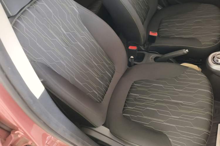Used CHANGAN Benni E-Star 2021 National Edition Xin Yue Version (Fast-Charging Edition) Lithium Iron Phosphate (31.95 kWh) Right Front Seat