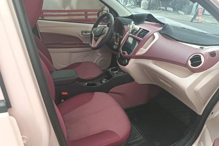 Used CHANGAN Benni E-Star 2021 National Edition Colorful Version Lithium Iron Phosphate (31.86 kWh) Right Front Seat