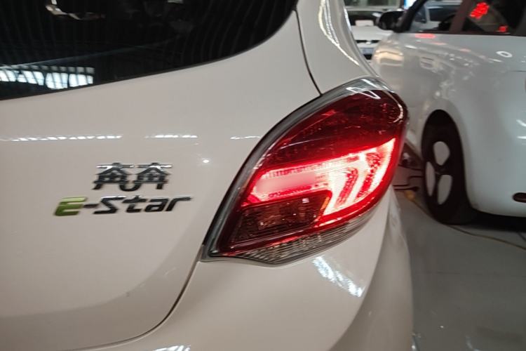 Used CHANGAN Benni E-Star 2021 National Edition Colorful Version Lithium Iron Phosphate (31.86 kWh) Right Rear Taillight