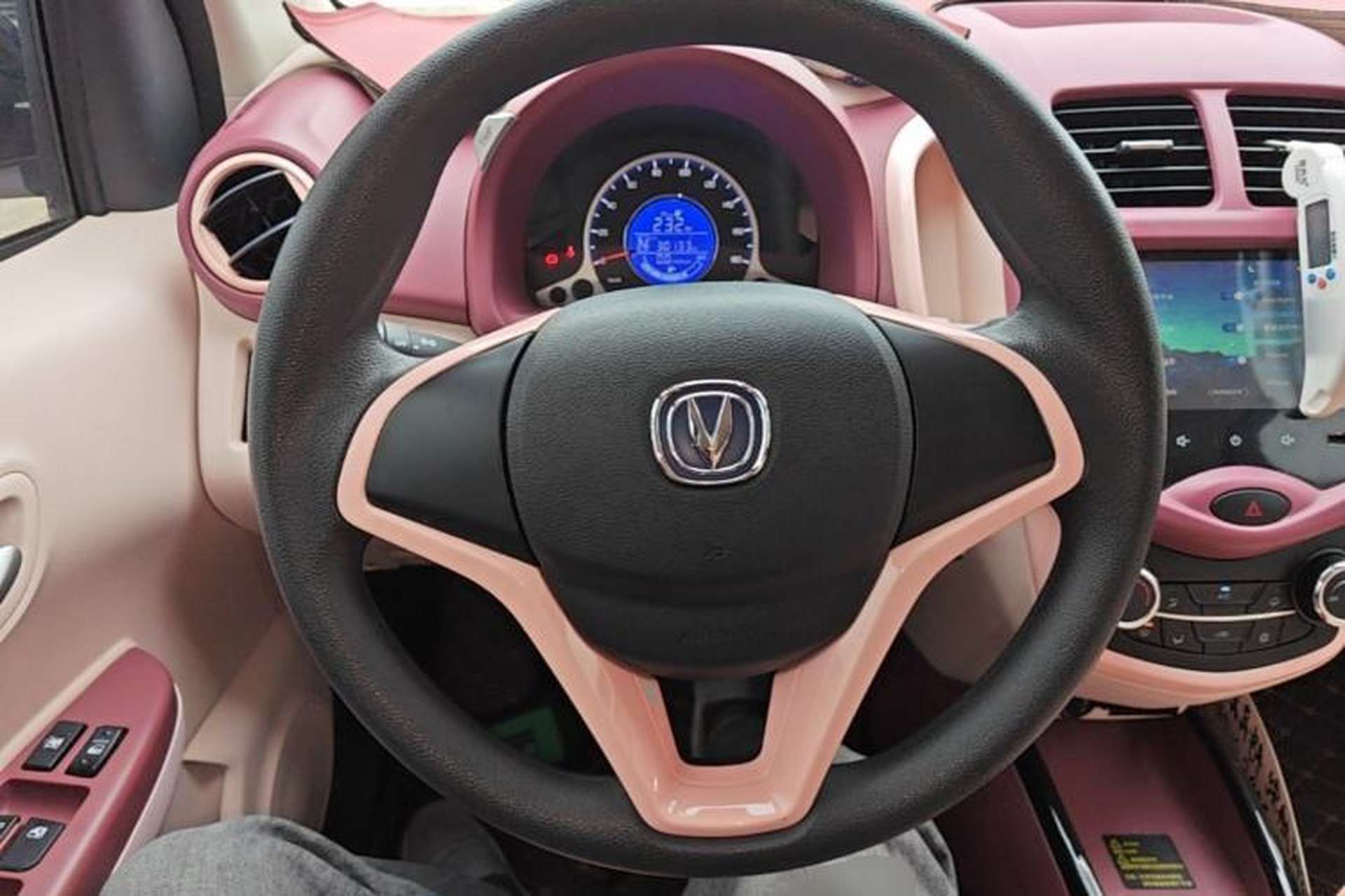 Used CHANGAN Benni E-Star 2021 National Edition Colorful Version Lithium Iron Phosphate (31.86 kWh) Steering Wheel
