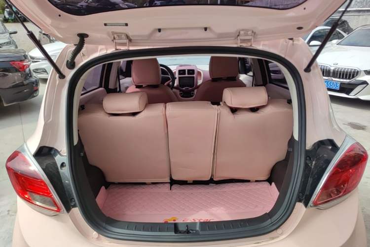 Used CHANGAN Benni E-Star 2021 National Edition Colorful Version Lithium Iron Phosphate (31.86 kWh) Trunk