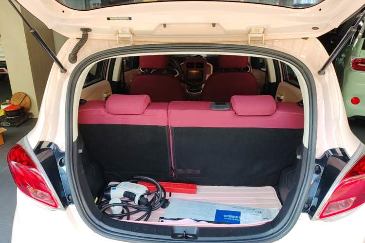 Used CHANGAN Benni E-Star 2021 National Edition Colorful Version Lithium Iron Phosphate (31.86 kWh) Trunk