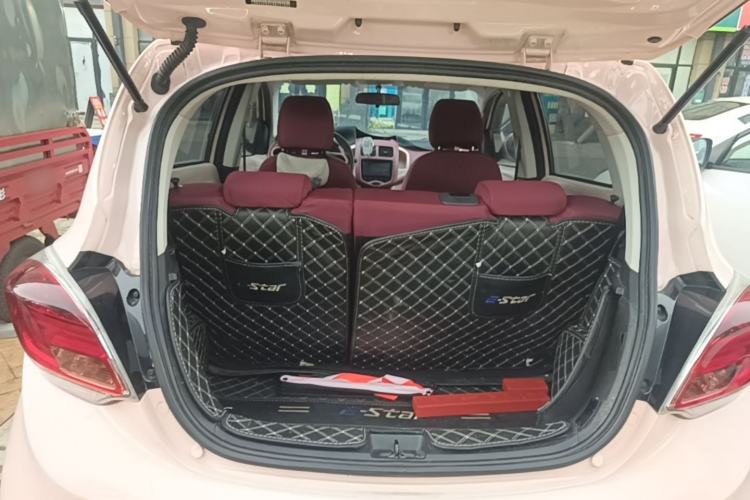 Used CHANGAN Benni E-Star 2021 National Edition Colorful Version Lithium Iron Phosphate (31.86 kWh) Trunk