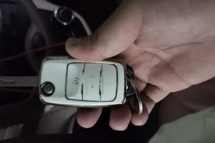 Used CHANGAN Benni E-Star 2021 National Edition Colorful Version Lithium Iron Phosphate (31.86 kWh) Vehicle Key