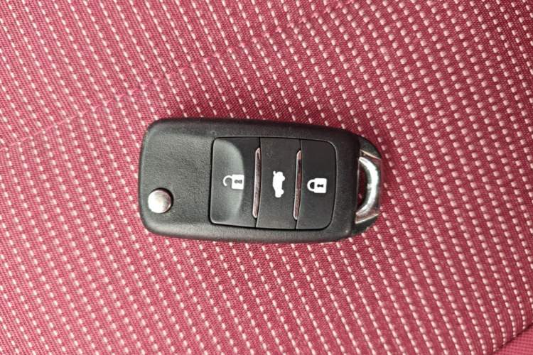 Used CHANGAN Benni E-Star 2021 National Edition Colorful Version Lithium Iron Phosphate (31.86 kWh) Vehicle Key