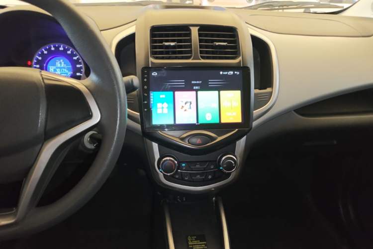 Used CHANGAN Benni E-Star 2021 National Edition Xin Yue Version (Fast-Charging Edition) Lithium Iron Phosphate (31.18 kWh) Audio And AC Panel