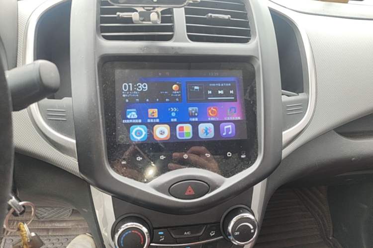 Used CHANGAN Benni E-Star 2021 National Edition Heart-Pounding Edition Lithium Iron Phosphate Audio And AC Panel