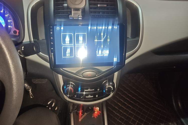 Used CHANGAN Benni E-Star 2021 National Edition Xinyue Version (Fast-Charging Edition) Lithium NMC Audio And AC Panel