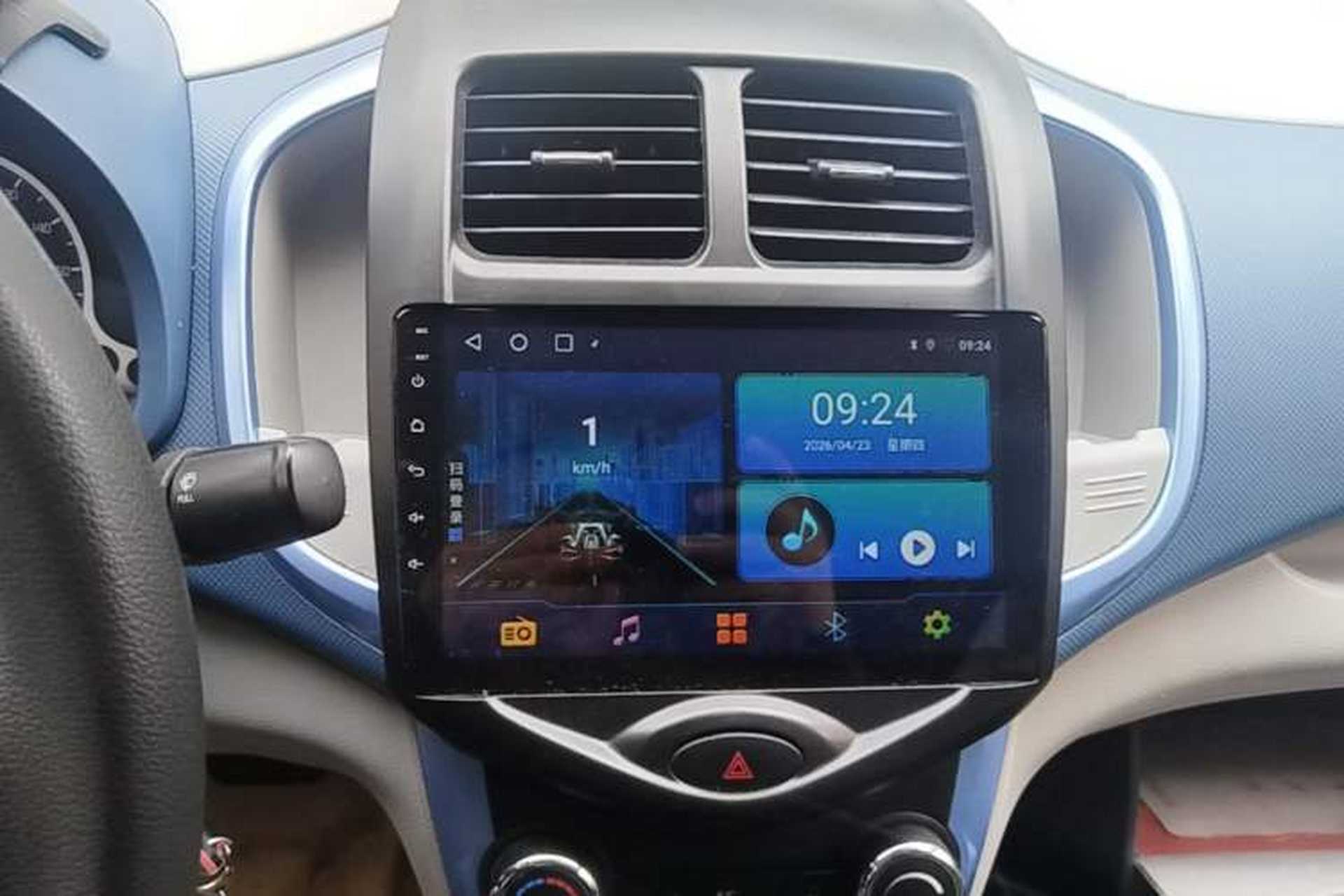 Used CHANGAN Benni E-Star 2021 National Edition Colorful Version Lithium Iron Phosphate (31.86 kWh) Audio And AC Panel