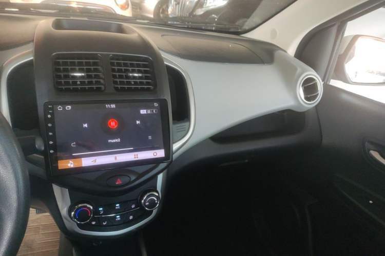 Used CHANGAN Benni E-Star 2021 National Edition Xin Yue Version Lithium Iron Phosphate (31.18 kWh) Audio And AC Panel
