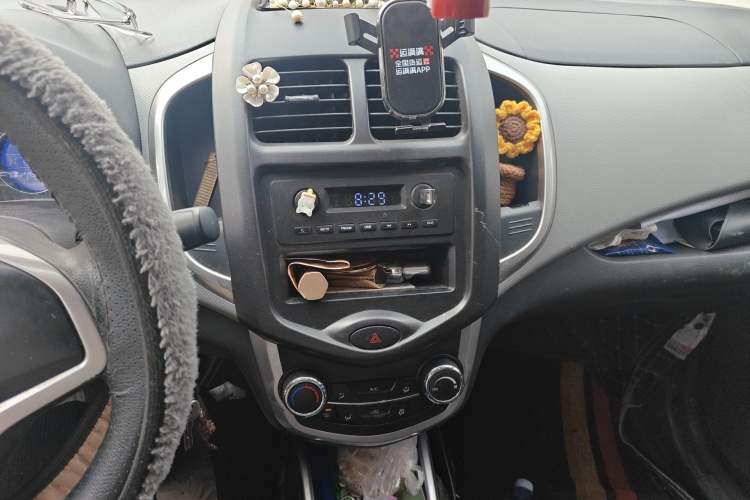 Used CHANGAN Benni E-Star 2021 National Edition Xin Yue Version Lithium Iron Phosphate (31.86 kWh) Audio And AC Panel