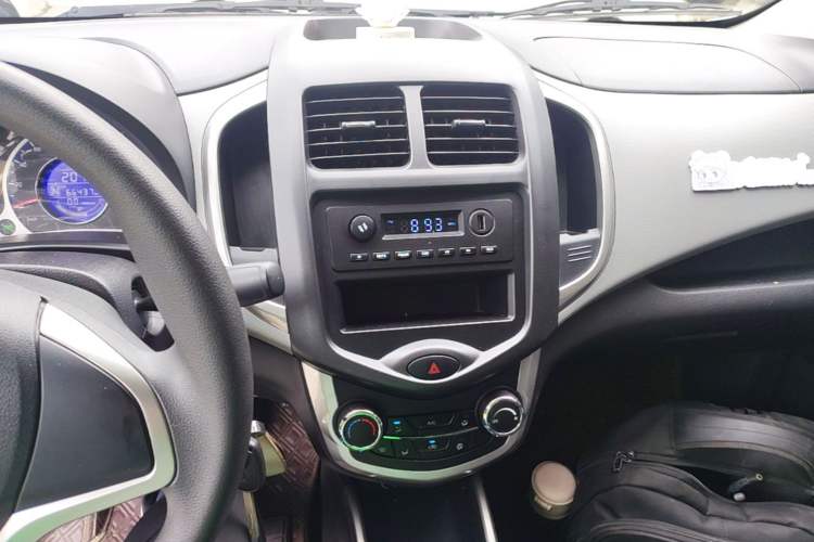 Used CHANGAN Benni E-Star 2021 National Edition Xinyue Version (Fast-Charging Edition) Lithium NMC Audio And AC Panel