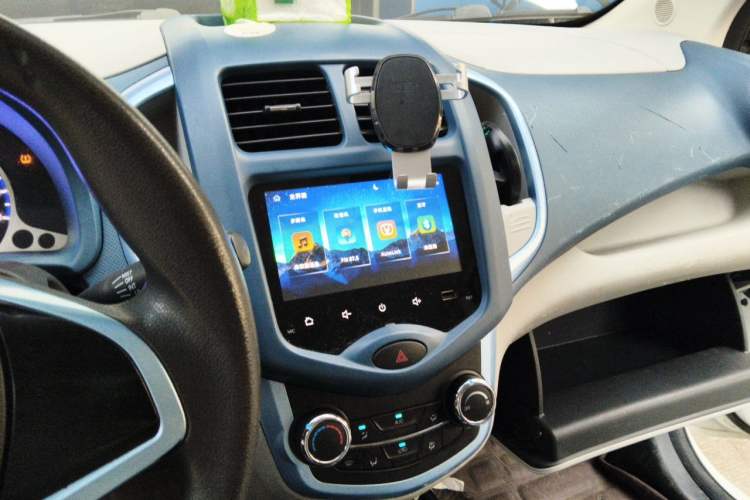 Used CHANGAN Benni E-Star 2021 National Edition Xin Yue Version Lithium Iron Phosphate (31.86 kWh) Audio And AC Panel