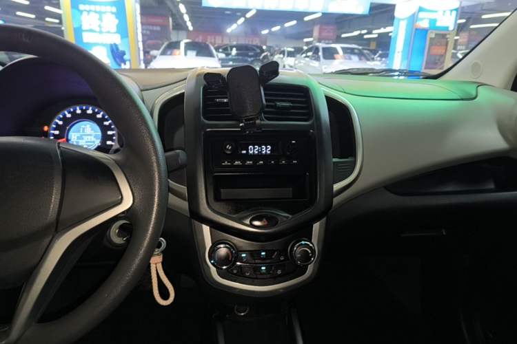 Used CHANGAN Benni E-Star 2021 National Edition Xinyue Version (Fast-Charging Edition) Lithium NMC Audio And AC Panel