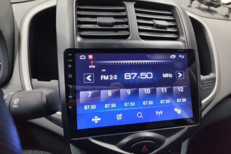 Used CHANGAN Benni E-Star 2021 National Edition Xin Yue Version Lithium Iron Phosphate (31.95 kWh) Audio And AC Panel
