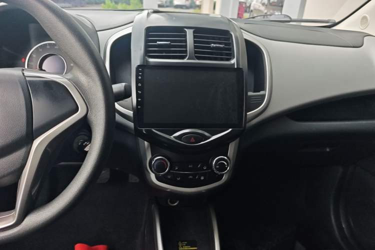 Used CHANGAN Benni E-Star 2021 National Edition Xin Yue Version (Fast-Charging Edition) Lithium Iron Phosphate (31.18 kWh) Audio And AC Panel