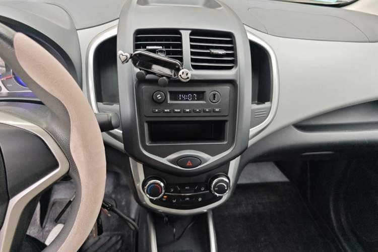 Used CHANGAN Benni E-Star 2021 National Edition Xin Yue Version Lithium Iron Phosphate (31.86 kWh) Audio And AC Panel