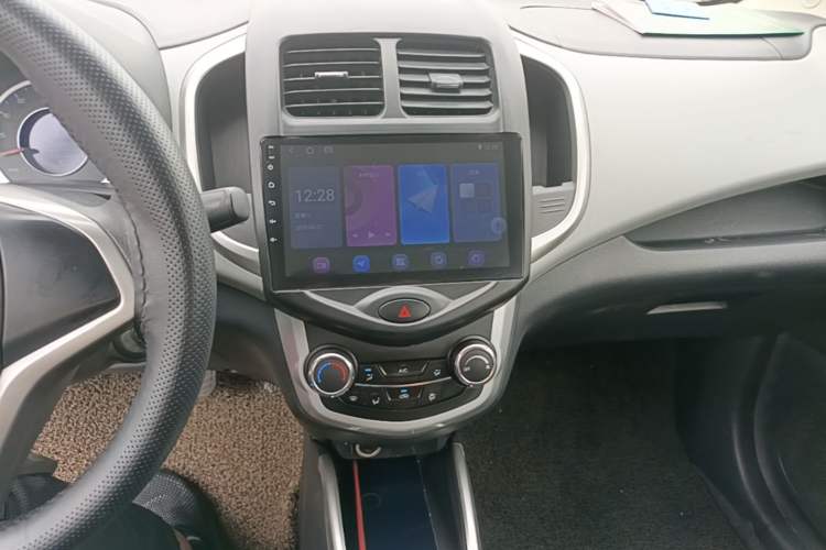 Used CHANGAN Benni E-Star 2021 National Edition Xin Yue Version Lithium-Ion Battery Audio And AC Panel