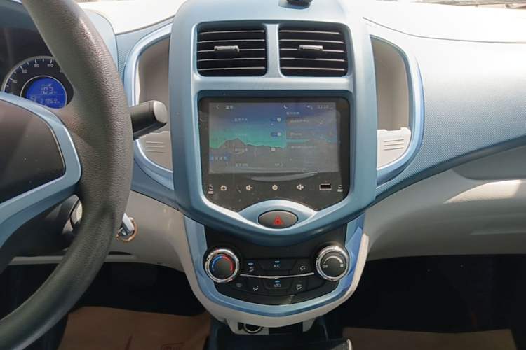 Used CHANGAN Benni E-Star 2021 National Edition XinYi Edition Lithium Iron Phosphate (31.86 kWh) Audio And AC Panel