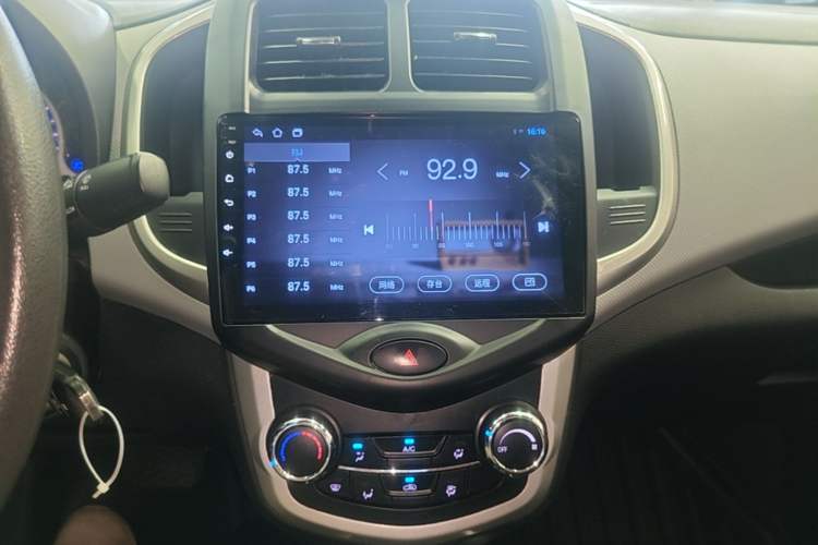 Used CHANGAN Benni E-Star 2021 National Edition Xin Yue Version Lithium Iron Phosphate (31.18 kWh) Audio And AC Panel