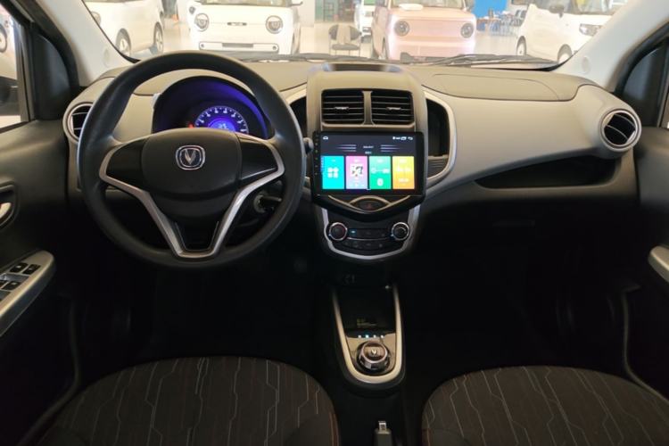 Used CHANGAN Benni E-Star 2021 National Edition Xin Yue Version (Fast-Charging Edition) Lithium Iron Phosphate (31.18 kWh) Center Console