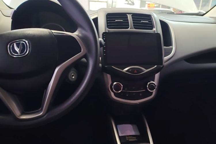 Used CHANGAN Benni E-Star 2021 National Edition Xinyi Edition Lithium Iron Phosphate (31.95 kWh) Center Console
