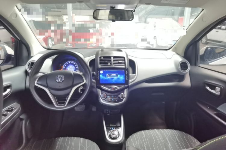 Used CHANGAN Benni E-Star 2021 National Edition Xin Yue Version (Fast-Charging Edition) Lithium Iron Phosphate (31.18 kWh) Center Console