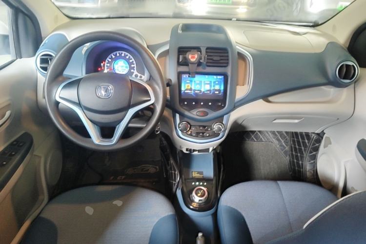 Used CHANGAN Benni E-Star 2021 National Edition Colorful Version Lithium Iron Phosphate (31.95 kWh) Center Console