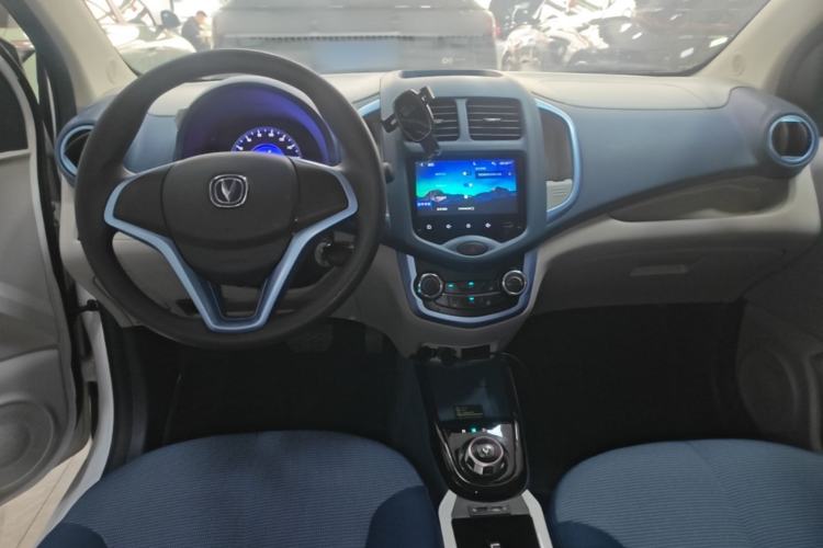 Used CHANGAN Benni E-Star 2021 National Edition Colorful Version Lithium Iron Phosphate (31.86 kWh) Center Console