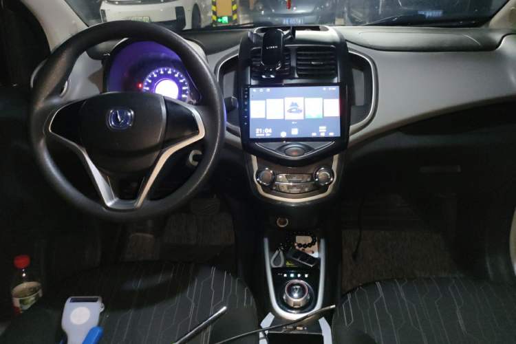Used CHANGAN Benni E-Star 2021 National Edition Xin Yue Version Lithium Iron Phosphate (31.86 kWh) Center Console
