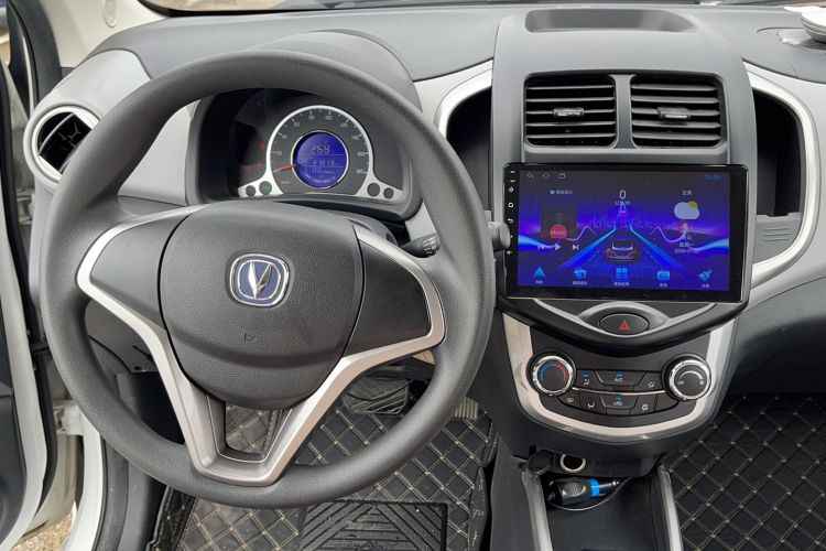 Used CHANGAN Benni E-Star 2021 National Edition Xinyi Edition Lithium Iron Phosphate (31.18 kWh) Center Console