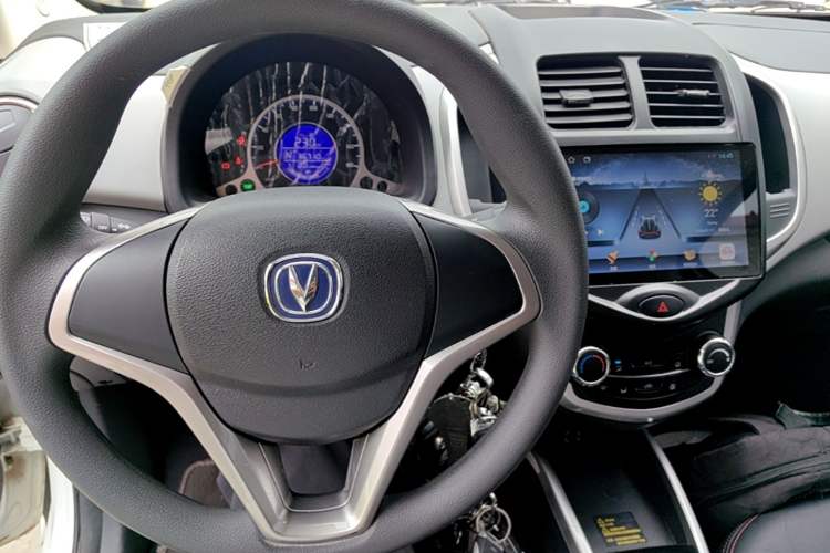 Used CHANGAN Benni E-Star 2021 National Edition Xin Yue Version Lithium Iron Phosphate (31.86 kWh) Center Console